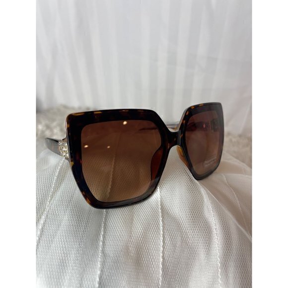Feeling Catty Oversized‎ Rhinestone Detail Sunglasses Tortoise main image 4